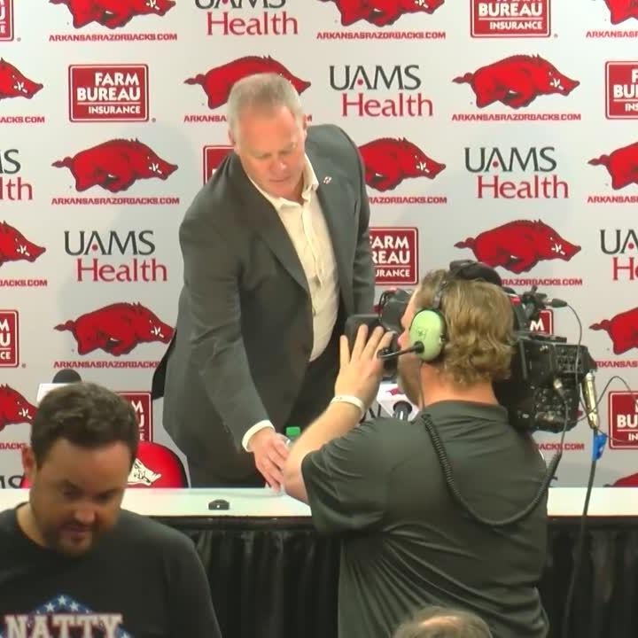 CALIPARI TO ARKANSAS | Former UK coach answers questions as new Hogs head coach